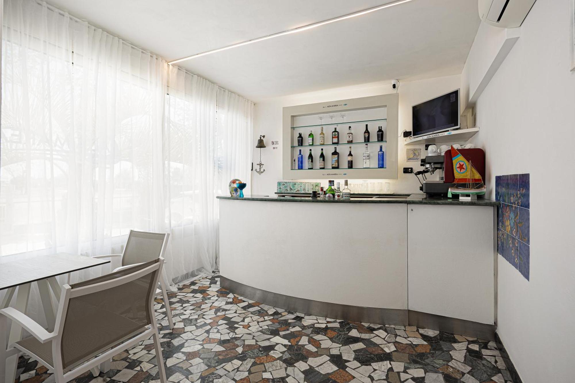 Hotel Altamarea Cesenatico Esterno foto