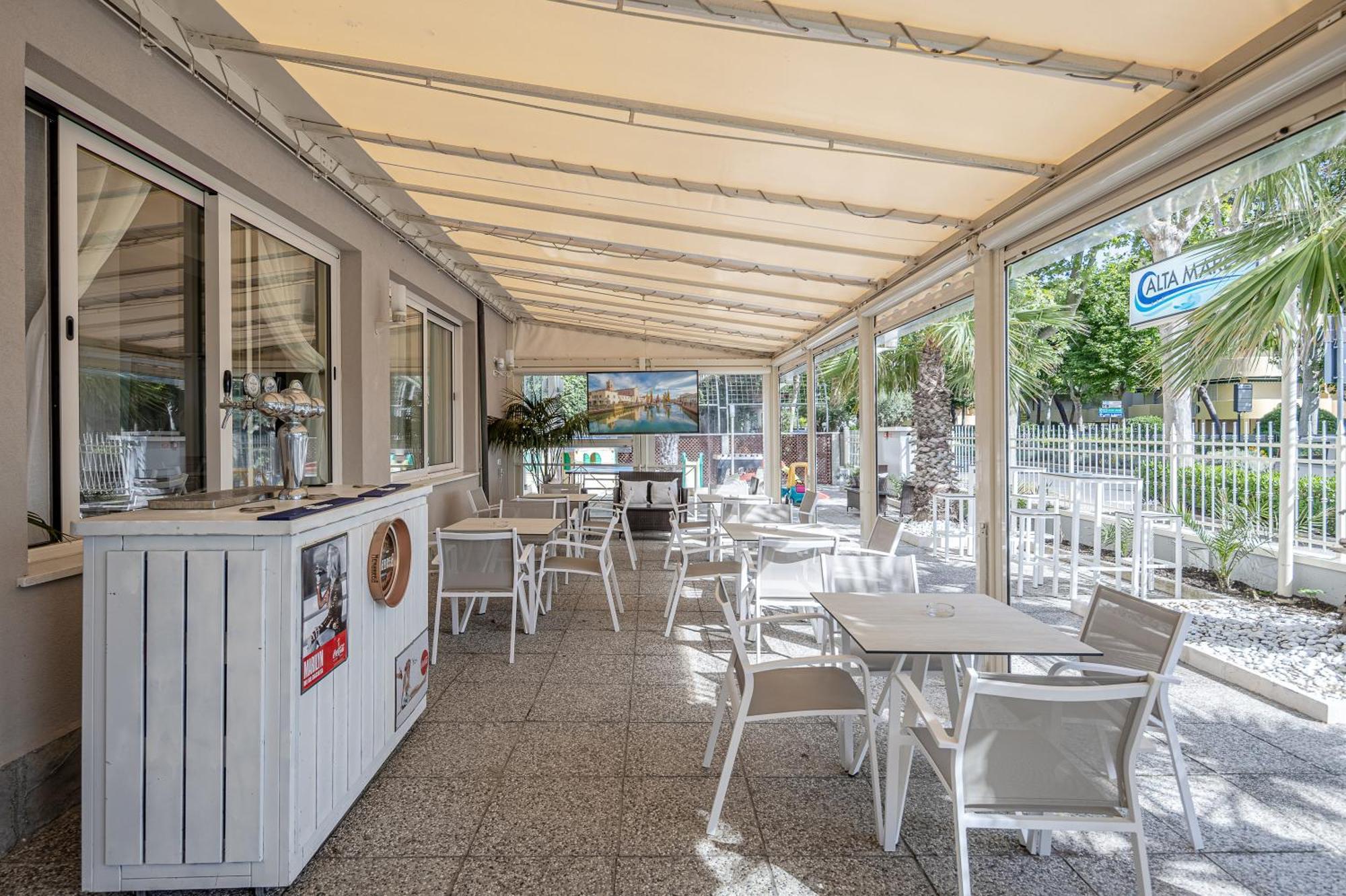 Hotel Altamarea Cesenatico Esterno foto